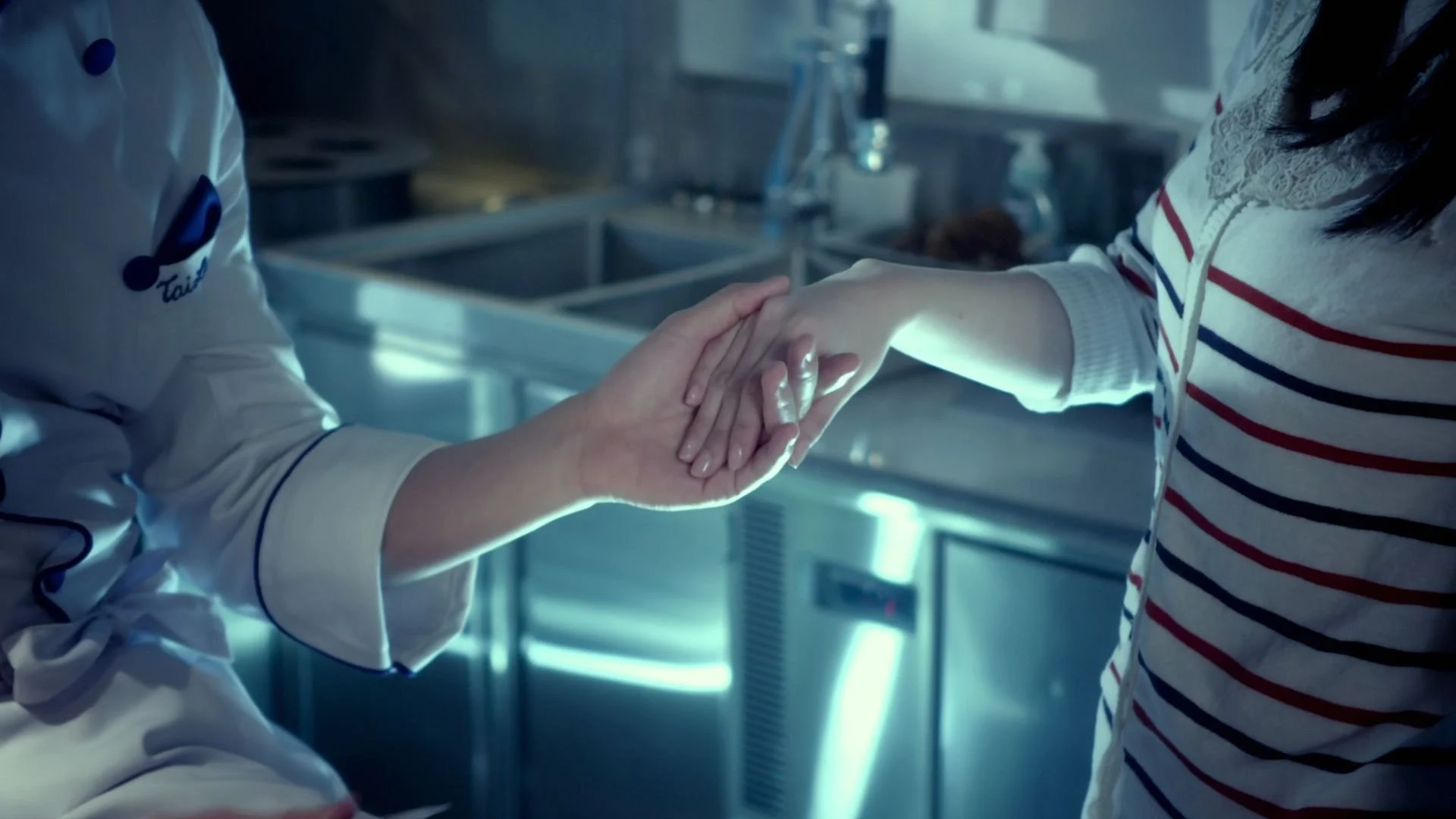 Thiên Sinh Ái Tình