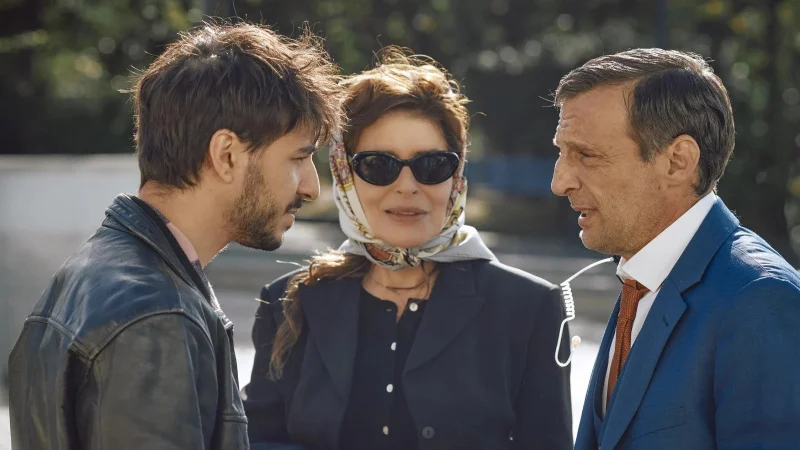 Gia Tộc Rachel: Hào Hoa Và Lừa Đảo (Les rois de la piste)