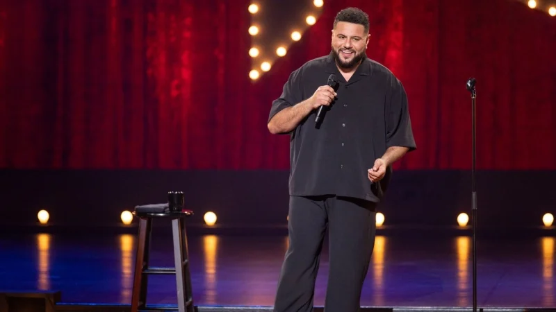 Mo Amer: Thế Giới Hung Bạo